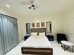 Sita Royal Lakside Chalet