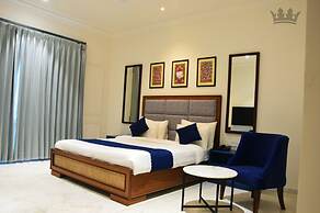 Sita Royal Lakside Chalet