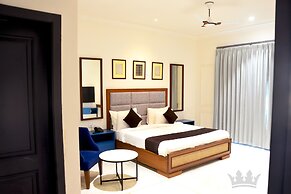 Sita Royal Lakside Chalet