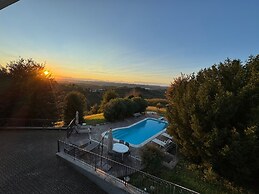 Villa Magna With Pool and Park - Langhe Hills