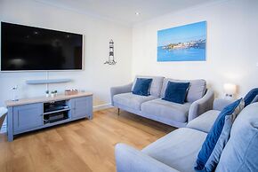 Skokholm Apartment - 3 Bedroom Apartment - Tenby