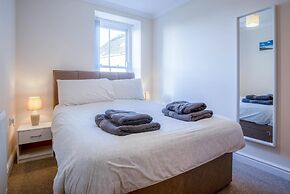 Skokholm Apartment - 3 Bedroom Apartment - Tenby