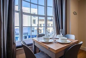 Skokholm Apartment - 3 Bedroom Apartment - Tenby