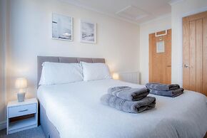 Skokholm Apartment - 3 Bedroom Apartment - Tenby