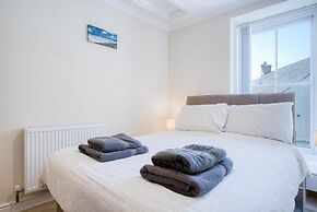 Skokholm Apartment - 3 Bedroom Apartment - Tenby