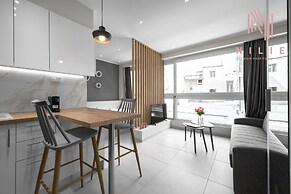 Bonsai Studios & Apartments, Nilie Hospitality MGMT