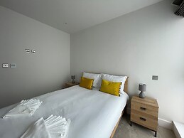 Elegant 2 Bedroom Apartment