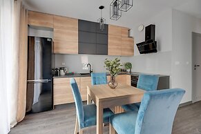 Aura - Riverside & Parking by Downtown Apartments