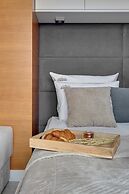 Aura - Riverside & Parking by Downtown Apartments