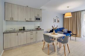 Aura - Riverside & Parking by Downtown Apartments