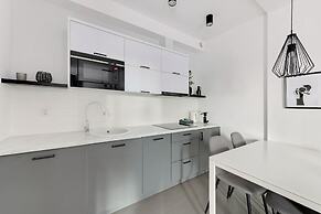 Aura - Riverside & Parking by Downtown Apartments