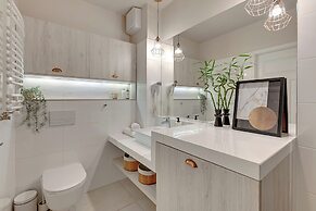 Aura - Riverside & Parking by Downtown Apartments