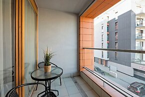 Aura - Riverside & Parking by Downtown Apartments