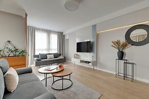 Aura - Riverside & Parking by Downtown Apartments