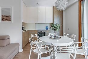 Aura - Riverside & Parking by Downtown Apartments