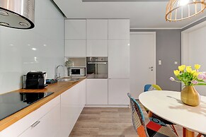 Aura - Riverside & Parking by Downtown Apartments