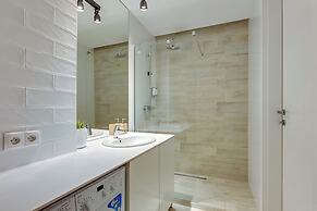 Aura - Riverside & Parking by Downtown Apartments