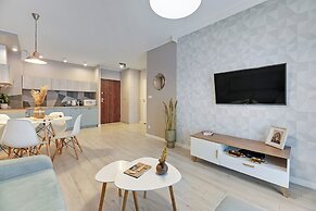 Aura - Riverside & Parking by Downtown Apartments