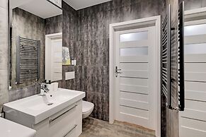 Aura - Riverside & Parking by Downtown Apartments