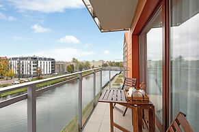 Aura - Riverside & Parking by Downtown Apartments