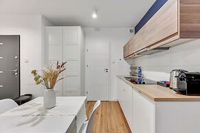 Aura - Riverside & Parking by Downtown Apartments