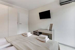 Aura - Riverside & Parking by Downtown Apartments