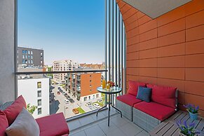 Aura - Riverside & Parking by Downtown Apartments