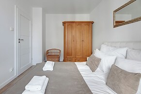 Aura - Riverside & Parking by Downtown Apartments