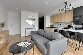 Aura - Riverside & Parking by Downtown Apartments