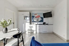 Aura - Riverside & Parking by Downtown Apartments