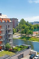 Aura - Riverside & Parking by Downtown Apartments