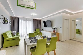 Aura - Riverside & Parking by Downtown Apartments