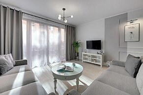 Aura - Riverside & Parking by Downtown Apartments