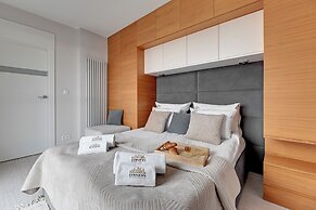 Aura - Riverside & Parking by Downtown Apartments