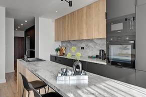 Aura - Riverside & Parking by Downtown Apartments