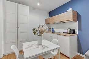 Aura - Riverside & Parking by Downtown Apartments