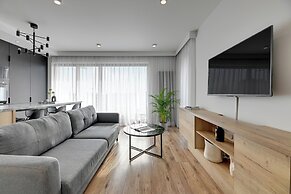 Aura - Riverside & Parking by Downtown Apartments