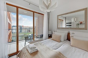 Aura - Riverside & Parking by Downtown Apartments