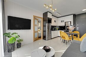 Aura - Riverside & Parking by Downtown Apartments