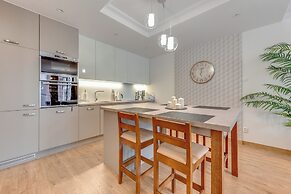 Aura - Riverside & Parking by Downtown Apartments