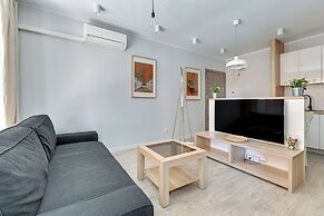 Aura - Riverside & Parking by Downtown Apartments