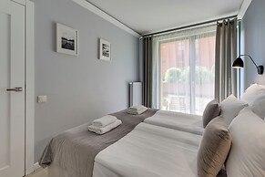 Aura - Riverside & Parking by Downtown Apartments