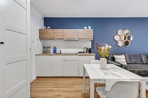 Aura - Riverside & Parking by Downtown Apartments