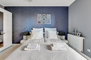 Aura - Riverside & Parking by Downtown Apartments