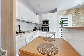 Aura - Riverside & Parking by Downtown Apartments