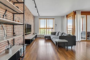 Aura - Riverside & Parking by Downtown Apartments