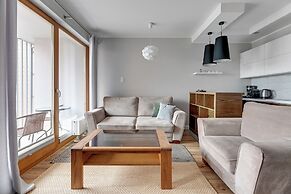 Aura - Riverside & Parking by Downtown Apartments