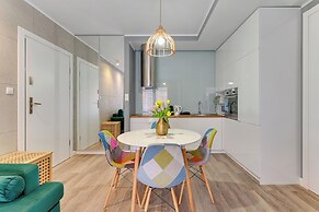 Aura - Riverside & Parking by Downtown Apartments