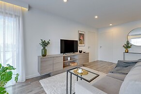 Aura - Riverside & Parking by Downtown Apartments