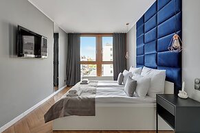 Aura - Riverside & Parking by Downtown Apartments